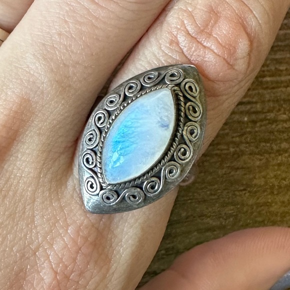 Artisan Crafted Sterling Silver Rainbow Moonstone Swirl Design Ring Size 8 - Picture 1 of 11